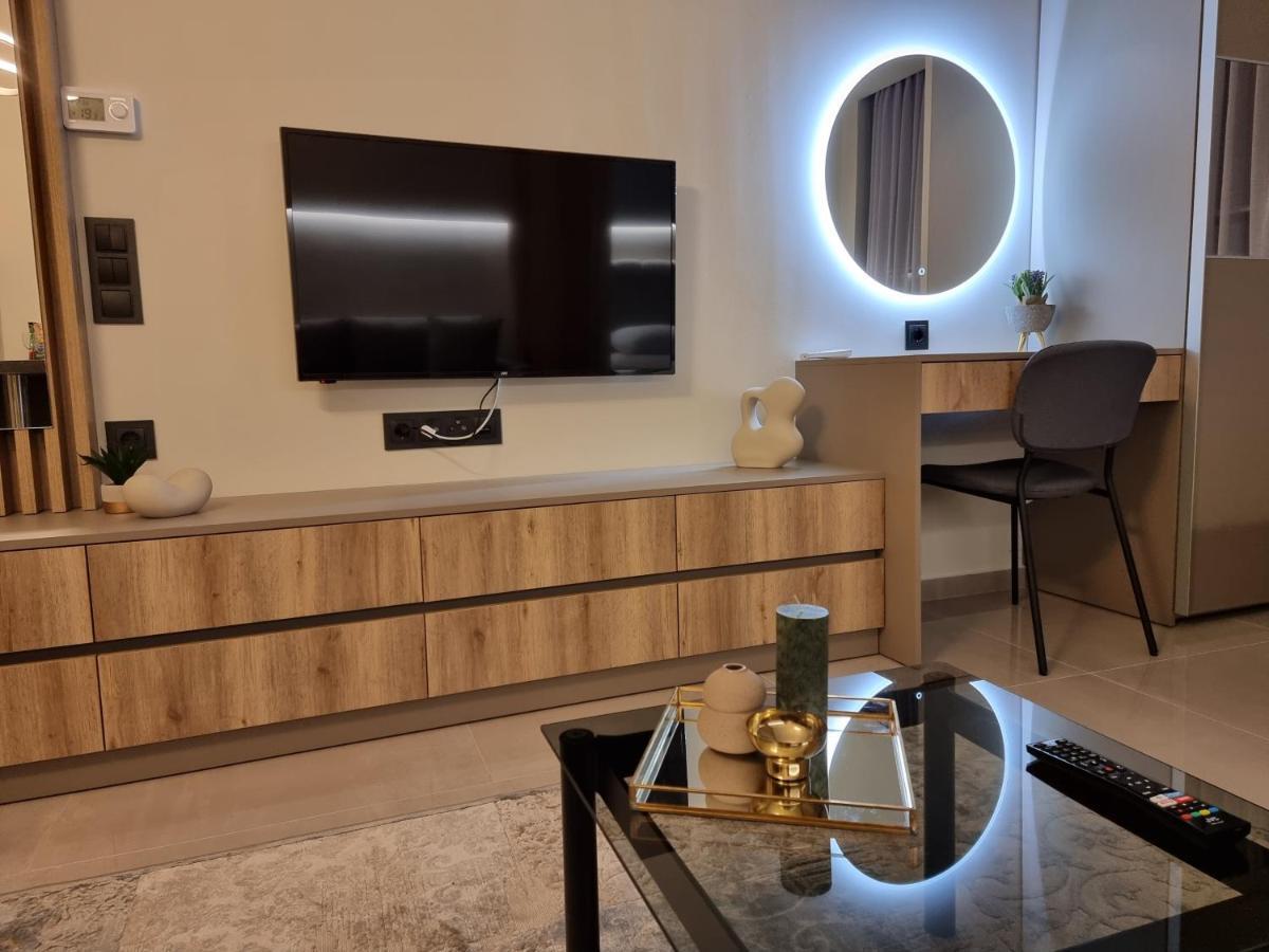 Iris City Center Premium Studio 塞萨洛尼基 外观 照片