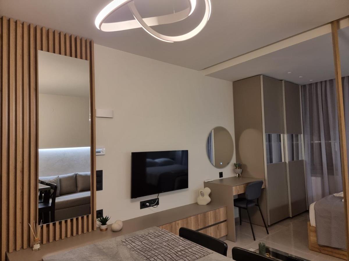 Iris City Center Premium Studio 塞萨洛尼基 外观 照片